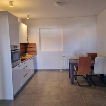Apartment Mate Sukošan 外观 照片